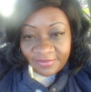 Meet your Posher, Dionne